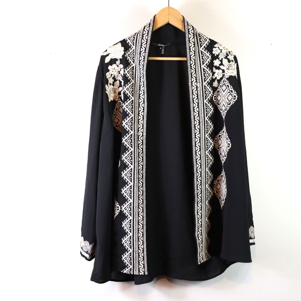 Andree by Unit black and white open front cardigan 1X